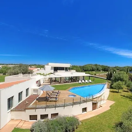 Villa Sleeps 8 Pool Air Con Wifi Alaior