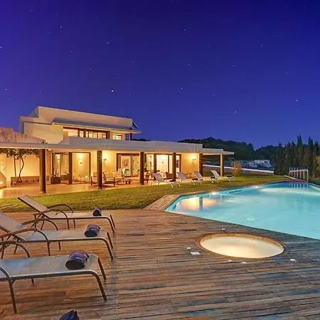 Sleeps 8 Pool Air Con Wifi *