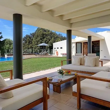 Sleeps 8 Pool Air Con Wifi *