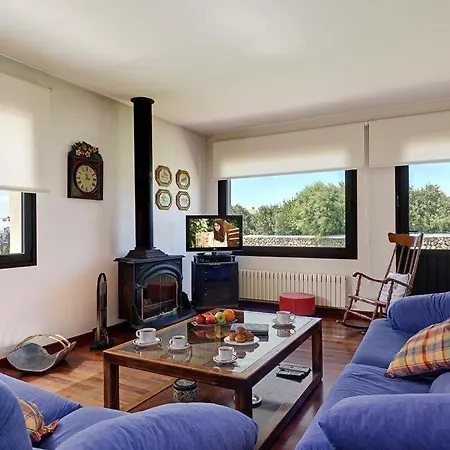 Villa Sleeps 8 Pool Air Con Wifi Alaior